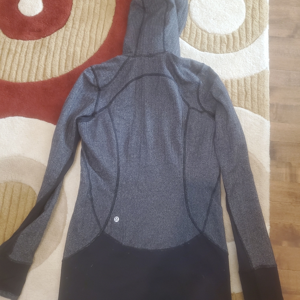 Lululemon Daily Practice Jacket - Picture 4 of 7